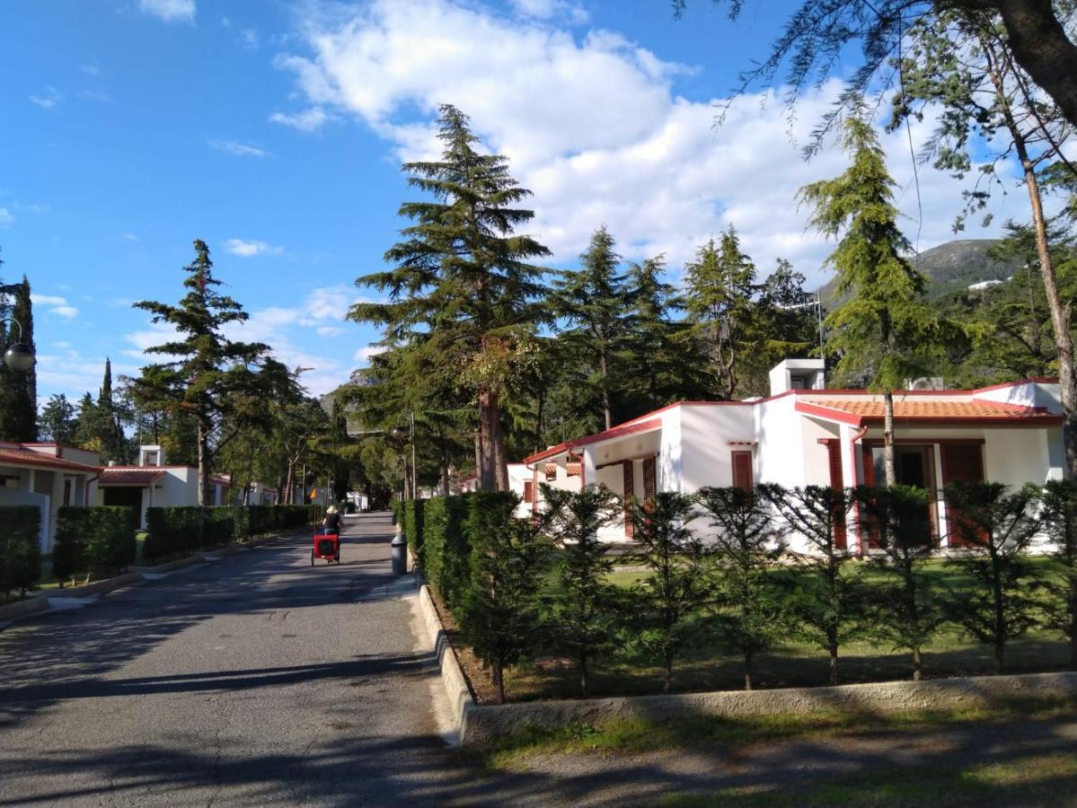 Villaggio Turistico La Mantinera - Appartamenti De Luxe Praia a Mare Bagian luar foto