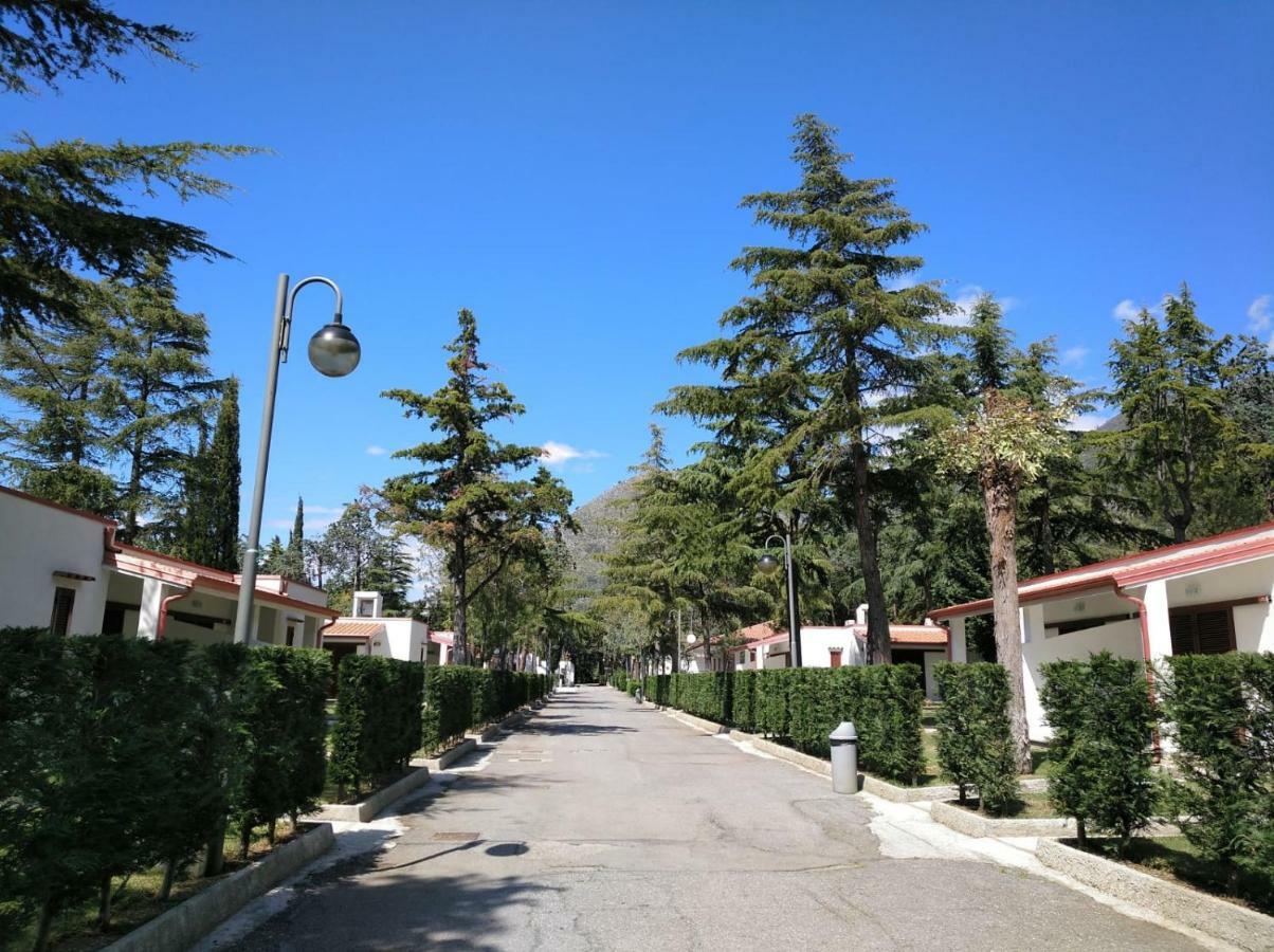 Villaggio Turistico La Mantinera - Appartamenti De Luxe Praia a Mare Bagian luar foto